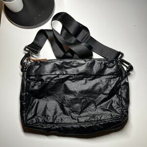 Nike Heritage Premium cross-body bag